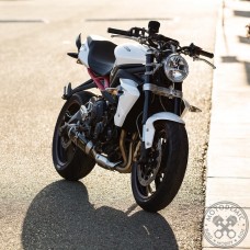 Motodemic Triumph Single Headlight Conversion Bar Mount Kit for Street Triple 675 Motodemic Triumph Single Headlight Conversion Bar Mount Kit for Street Triple 675